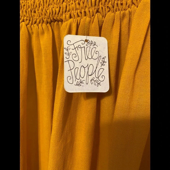 NWT Free People Top Off Shoulder Mustard - Picture 5 of 8